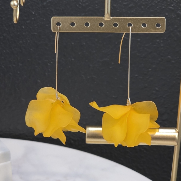 Jewelry - Frosted Petal Drop Earrings - Vibrant Yellow